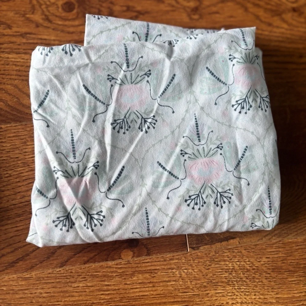 Blue and Pink mouth Pillow cases set of 2